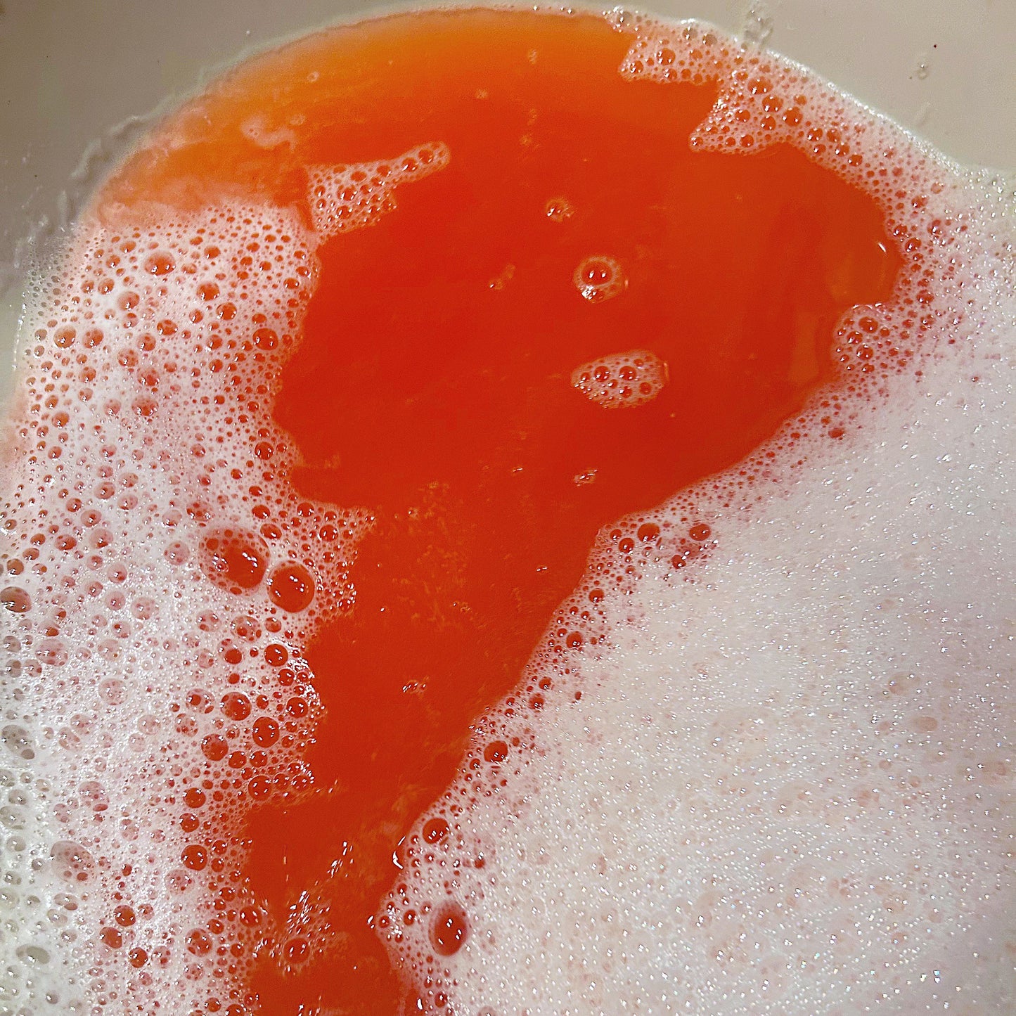 Toaster color surprise bath bomb