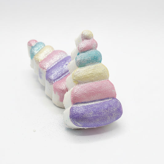 Unicorn Horn color surprise bath bomb